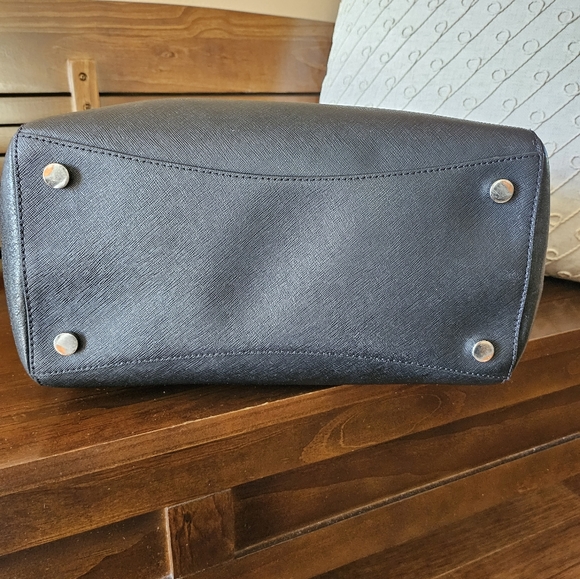 Michael Kors Large Leather Tote Bag! GUC! - Picture 6 of 11